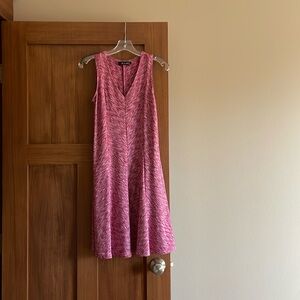 Neesha sleeveless v-neck dress - size small.